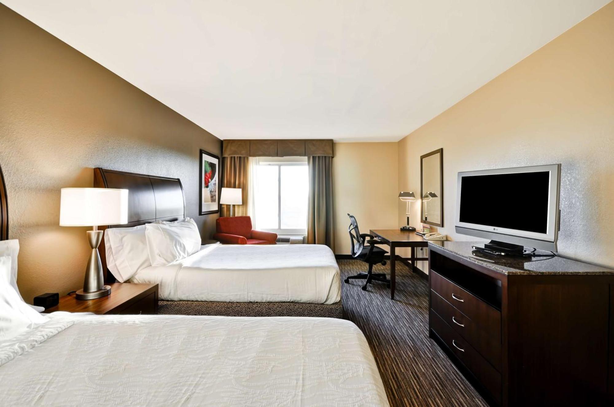 Hilton Garden Inn Tampa North Temple Terrace Exterior photo