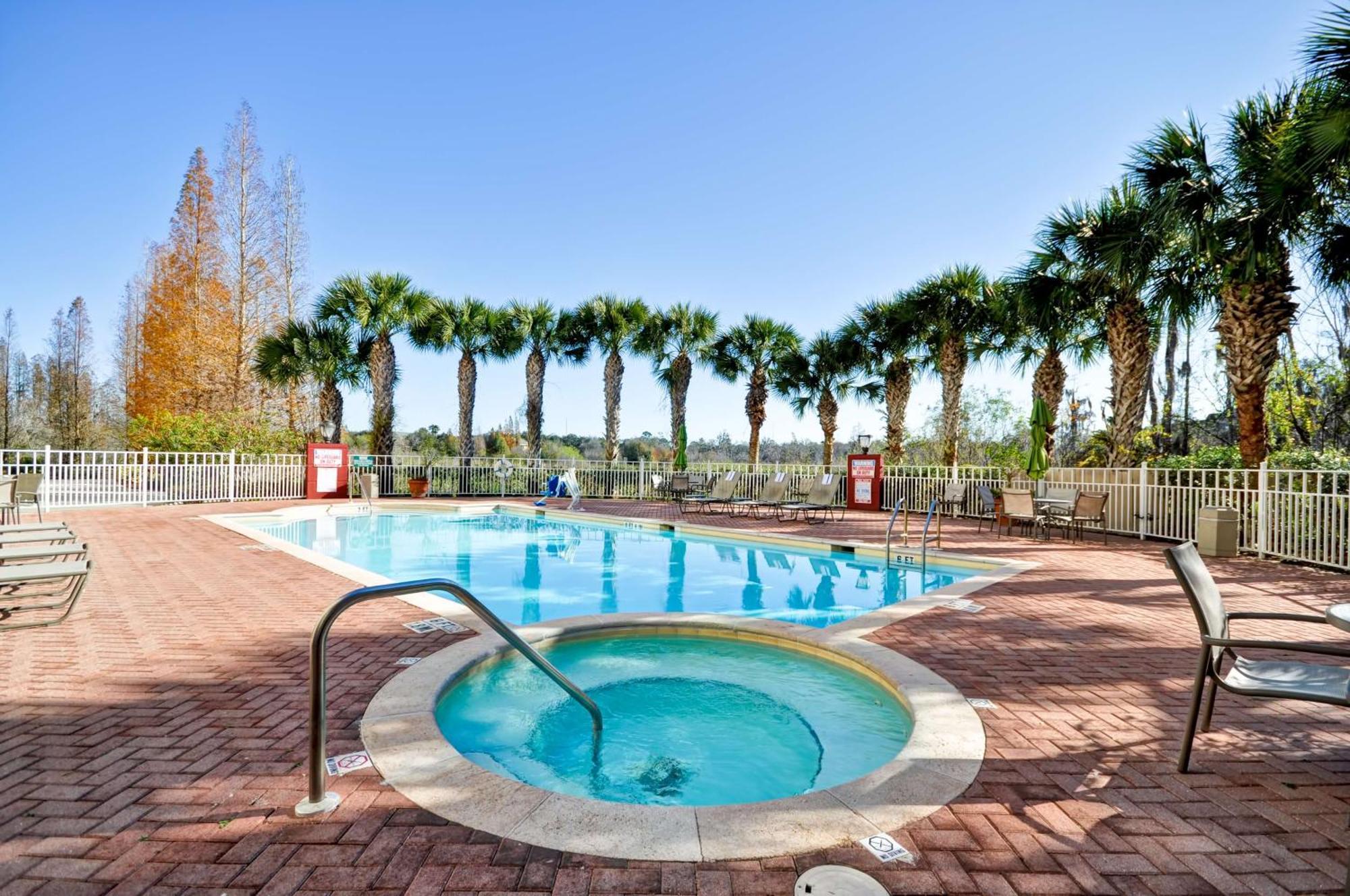 Hilton Garden Inn Tampa North Temple Terrace Exterior photo